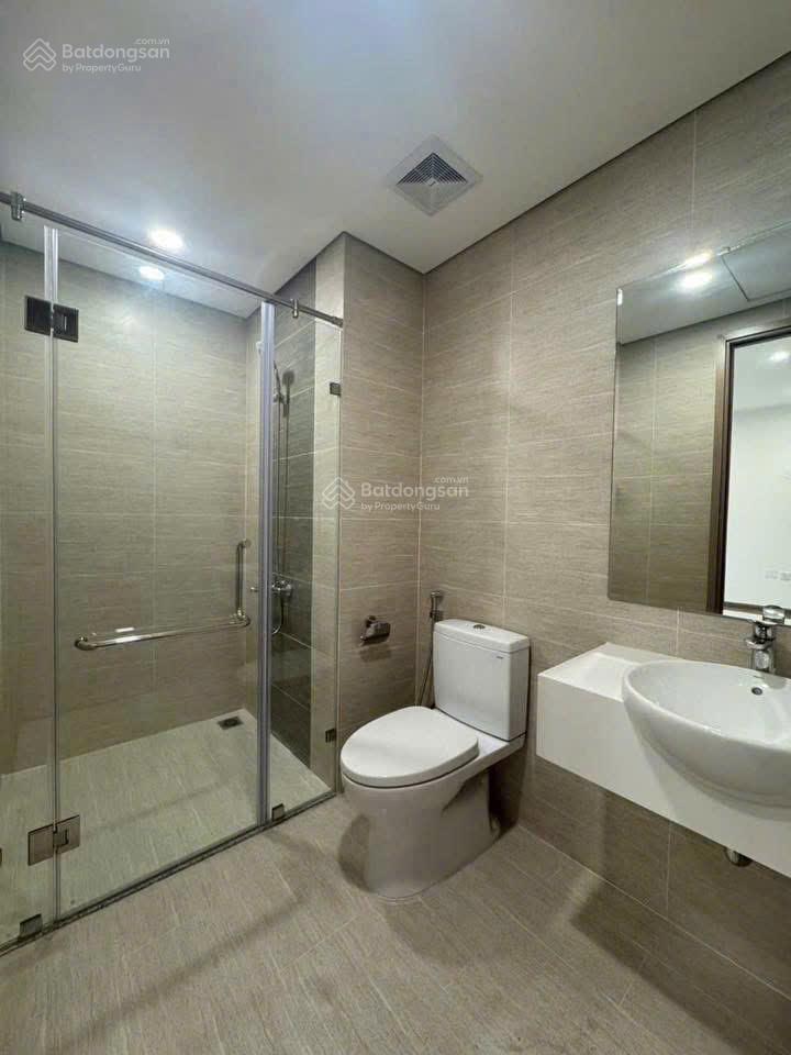 Chính chủ cần bán căn 1pn 45m2 tòa gs6 tầng 2811 vinhomes smart .giá 3.9 tỷ bao phí