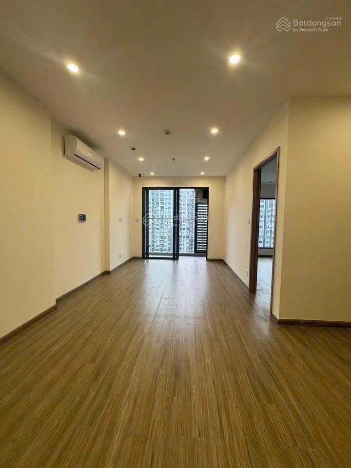 Chính chủ cần bán căn 1pn 45m2 tòa gs6 tầng 2811 vinhomes smart .giá 3.9 tỷ bao phí