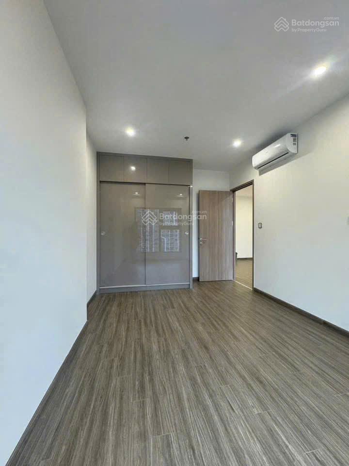 Chính chủ cần bán căn 1pn 45m2 tòa gs6 tầng 2811 vinhomes smart .giá 3.9 tỷ bao phí