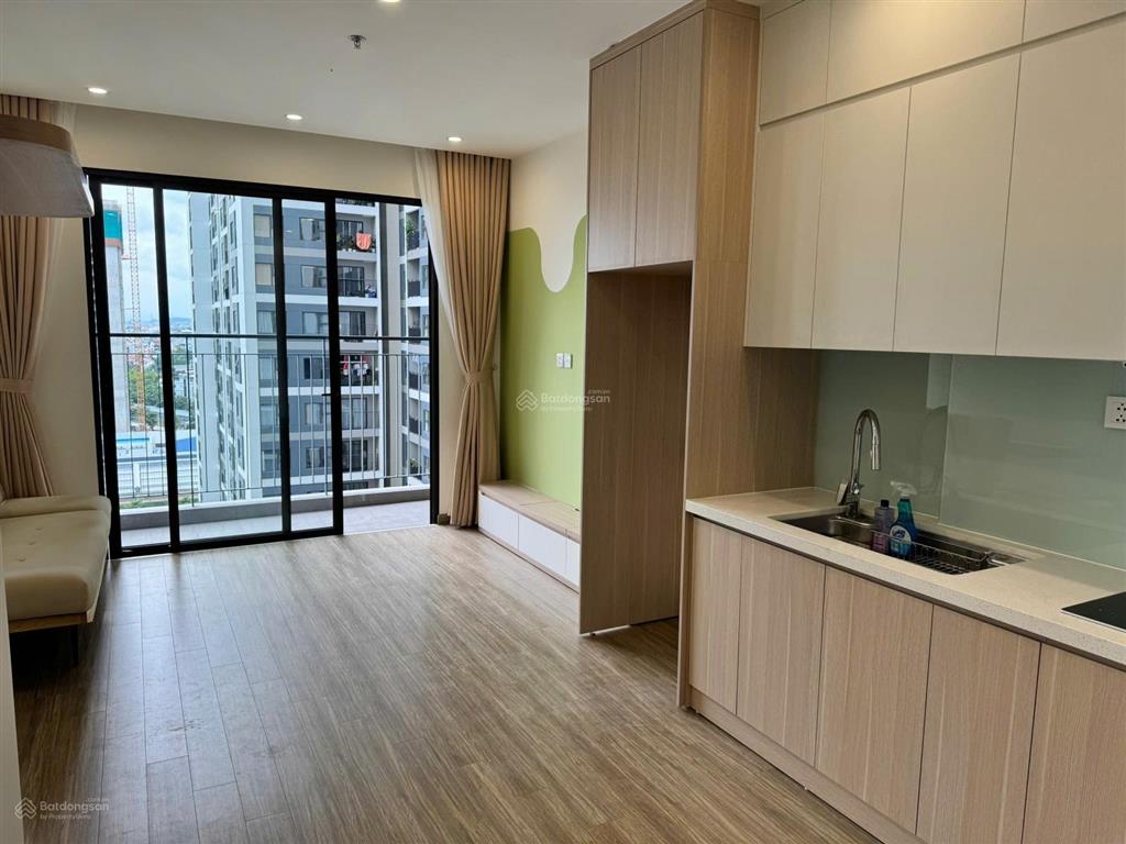 Chính chủ cần bán căn 2pn+ 64m2 tòa sa1 tầng 1201 vinhomes smart. giá 5.4 tỷ bao phí