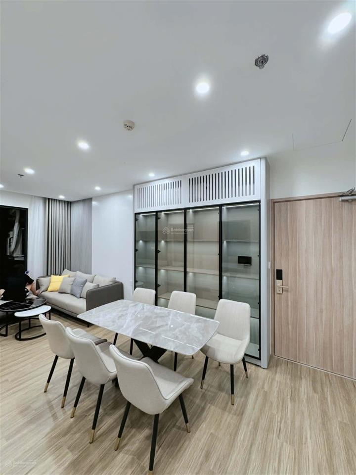 Chính chủ cần bán căn 3pn 80m2 tòa tc2 tầng 2212 vinhomes smart .giá 7.1 tỷ bao phí