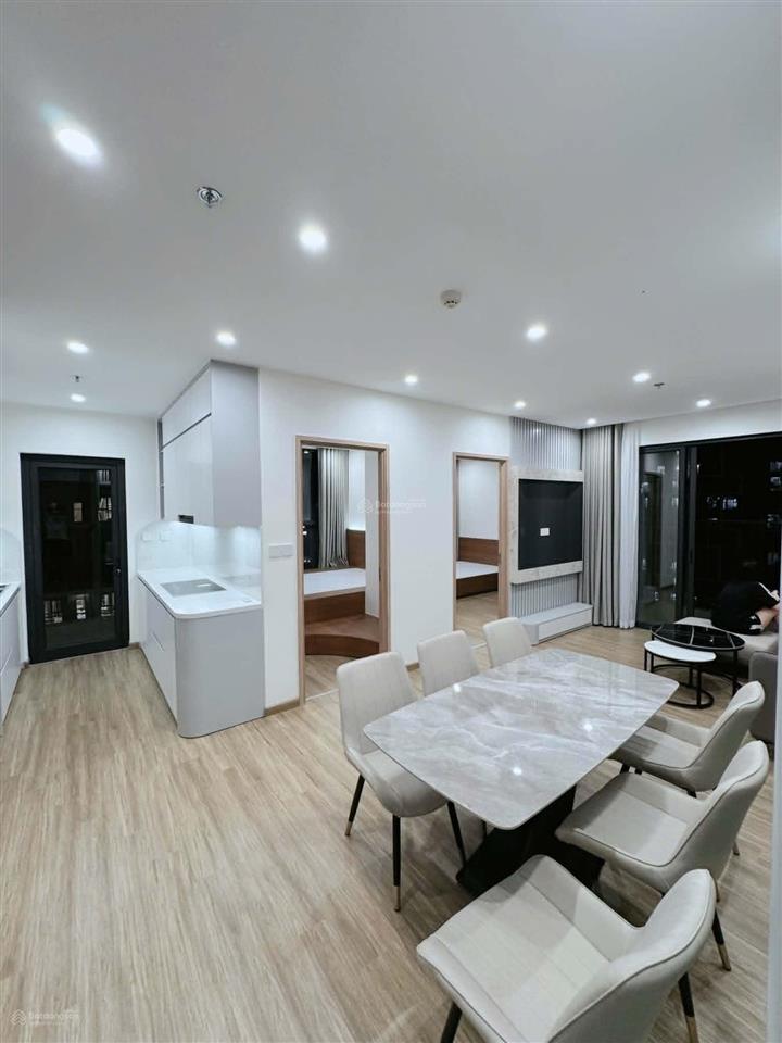Chính chủ cần bán căn 3pn 80m2 tòa tc2 tầng 2212 vinhomes smart .giá 7.1 tỷ bao phí