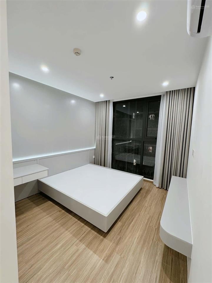 Chính chủ cần bán căn 3pn 80m2 tòa tc2 tầng 2212 vinhomes smart .giá 7.1 tỷ bao phí