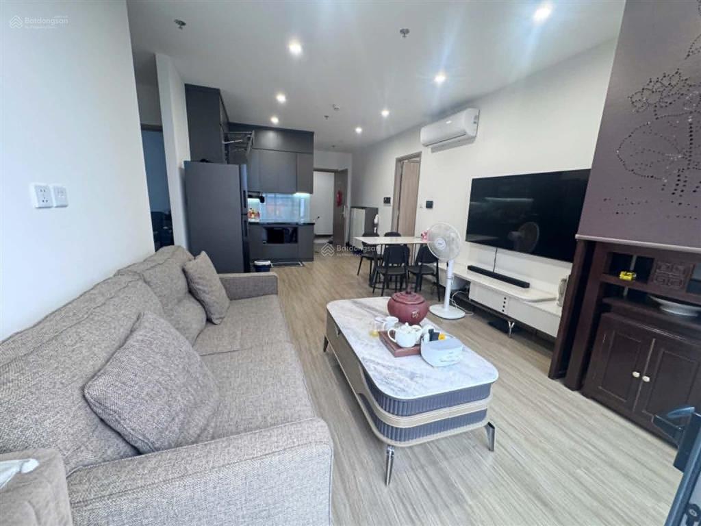 Chính chủ cần bán căn 3pn 80m2 tòa sa3 tầng 2508 vinhomes smart .giá 6.2 tỷ bao phí