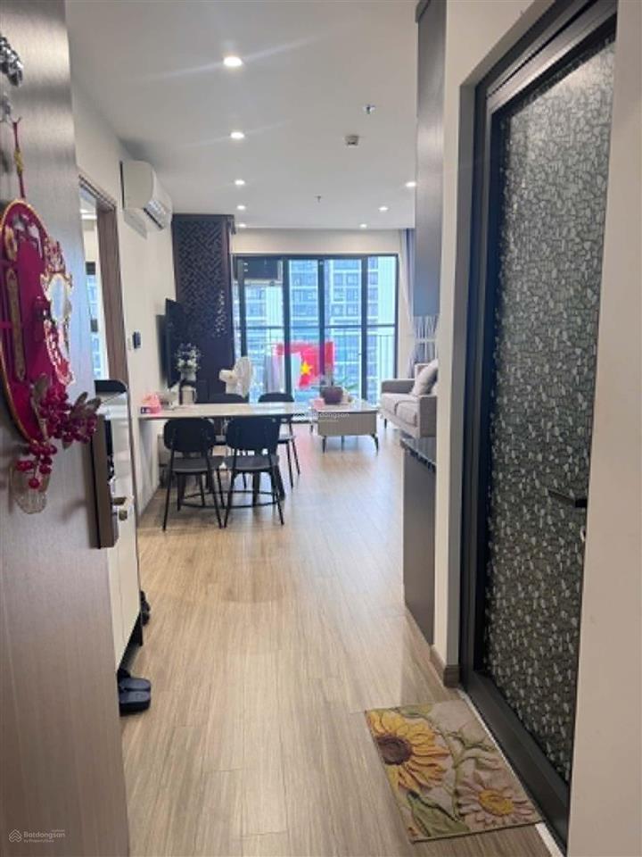 Chính chủ cần bán căn 3pn 80m2 tòa sa3 tầng 2508 vinhomes smart .giá 6.2 tỷ bao phí