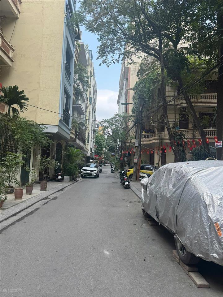 65m2/6tầng/mt5.3m [35tỷ] phân lô [hoàng cầu] vỉa hè ô tô tránh  xây toà building view hồ hoàng cầu