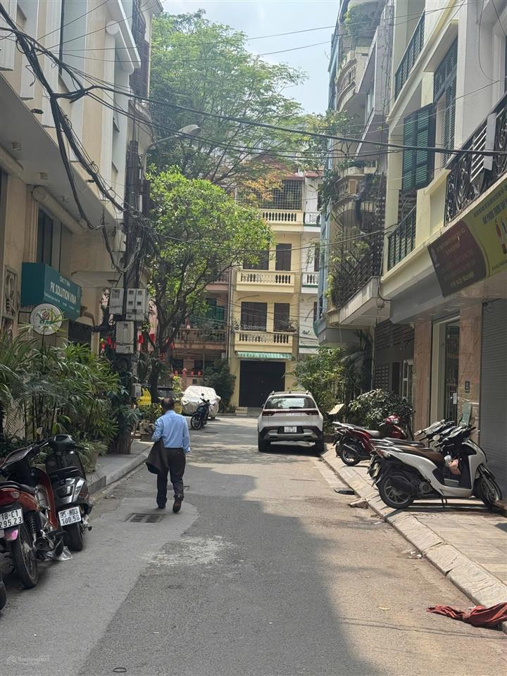 65m2/6tầng/mt5.3m [35tỷ] phân lô [hoàng cầu] vỉa hè ô tô tránh  xây toà building view hồ hoàng cầu