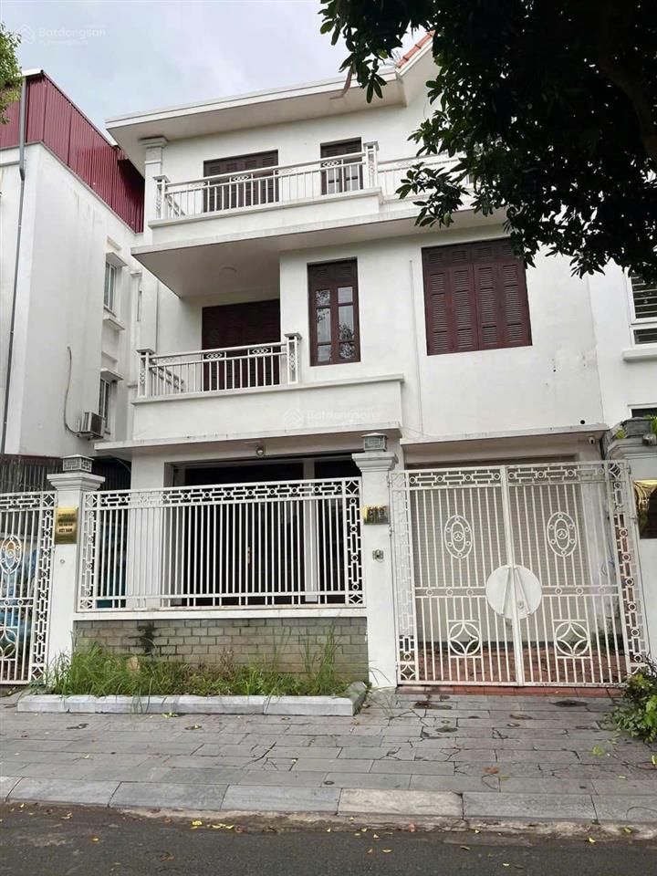 Cho thuê biệt thự việt hưnglong biên170m*4 tầngfull nội thấtkinh doanh đỉnhgiá 30 triệu (tl)