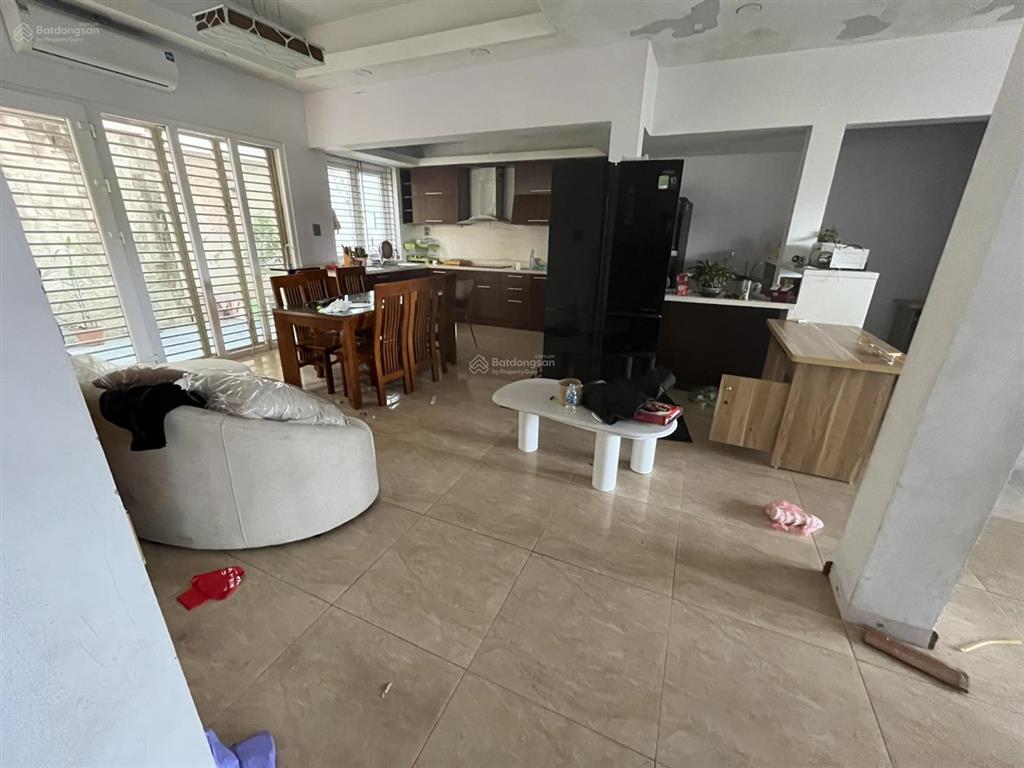 Cho thuê biệt thự việt hưnglong biên170m*4 tầngfull nội thấtkinh doanh đỉnhgiá 30 triệu (tl)