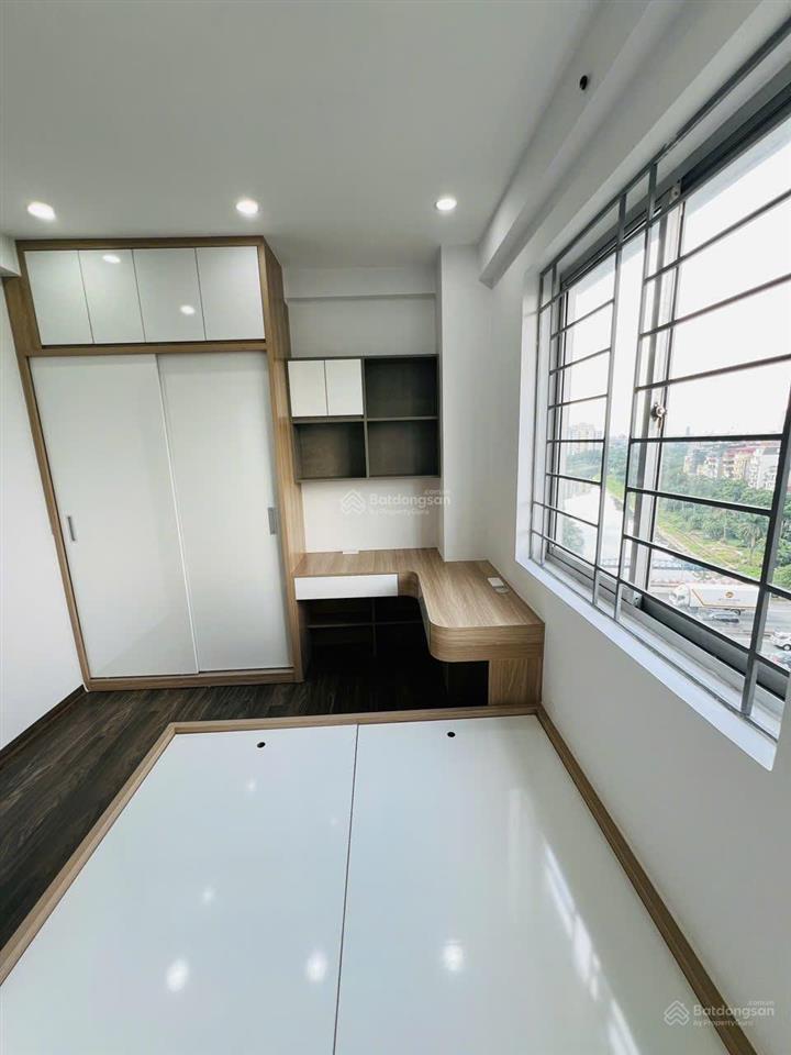 Bán căn góc 3 ngủ 72m2 tòa vp3 linh đàm sổ đỏ chính chủ chỉ 5,9 tỷ view hồ full nội thất mới