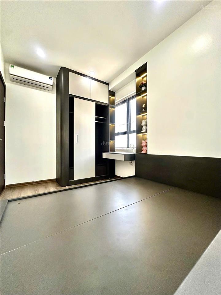 Bán căn góc 3 ngủ 72m2 tòa vp3 linh đàm sổ đỏ chính chủ chỉ 5,9 tỷ view hồ full nội thất mới