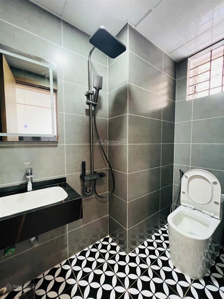 Bán căn góc 3 ngủ 72m2 tòa vp3 linh đàm sổ đỏ chính chủ chỉ 5,9 tỷ view hồ full nội thất mới