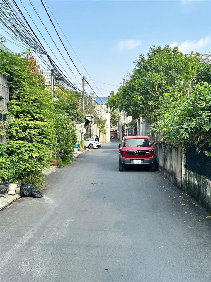 Bấn đất 1 sẹc nguyễn văn tiên ngang 6x22m sỏ hồng, thổ cư
