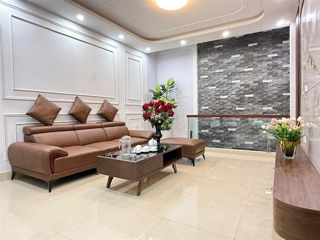Chỉ 1 căn duy nhất, bán nhà nguyễn văn linh, oto đỗ cửa ngày đêm, 50m2x5t, hơn 4 tỷ