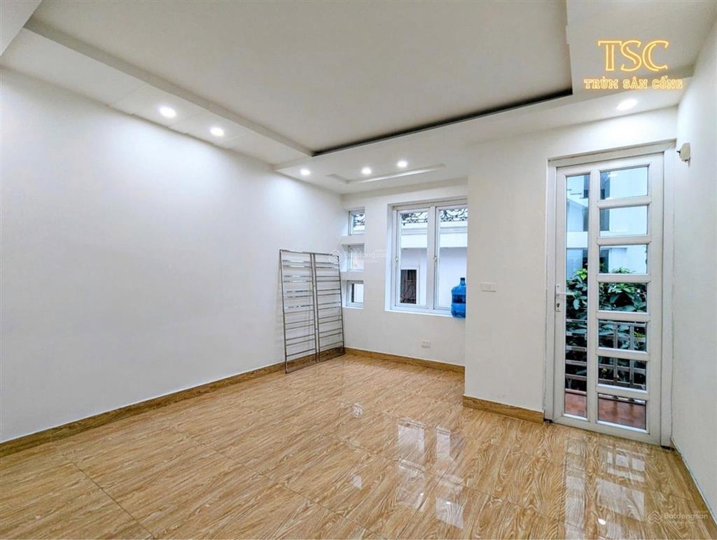 Chỉ 1 căn duy nhất, bán nhà nguyễn văn linh, oto đỗ cửa ngày đêm, 50m2x5t, hơn 4 tỷ