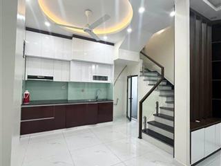 Bán nhà tôn đức thắng, mặt ngõ, kinh doanh, lô góc 3 thoáng, 40m2x5, hơn 3 tỷ
