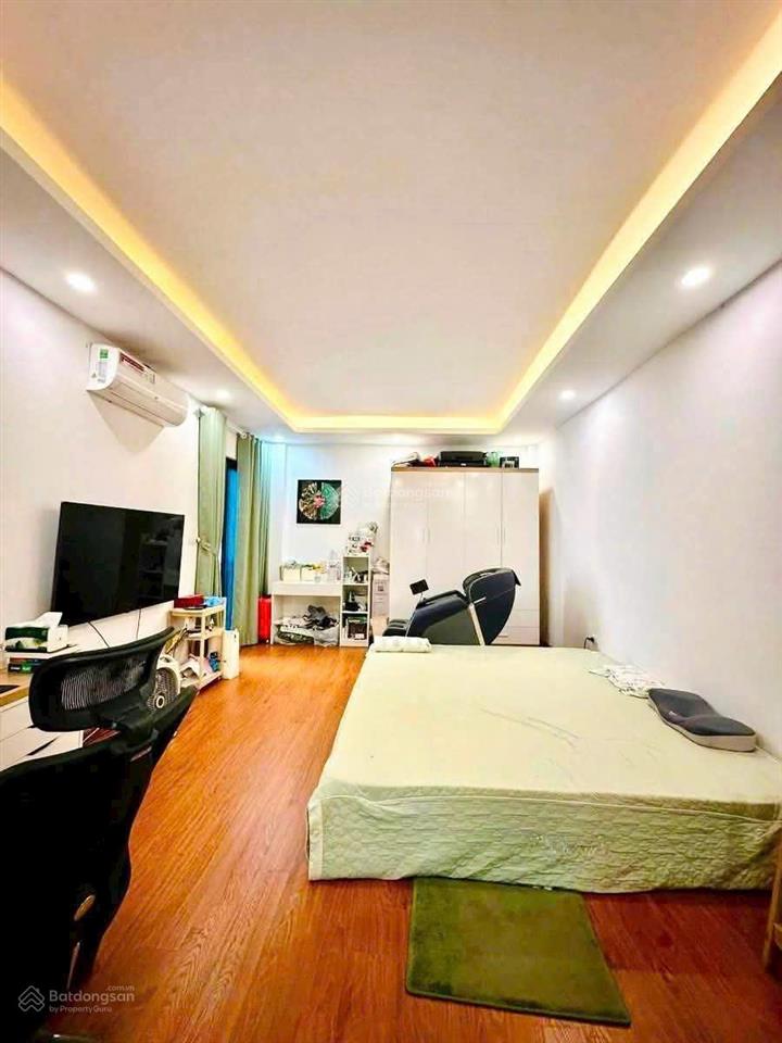Không thể rẻ hơn, bán nhà 4 tầng mặt phố trần nguyên hãn 105m2, chỉ 133tr/m2