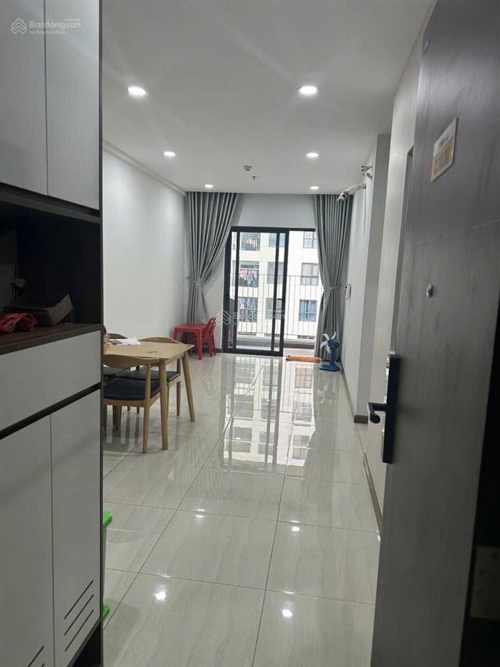 Cho thuê căn hộ bcons plaza 2pn 2wc  full 100% nội thất từ az, chỉ 7.5 triệu/tháng