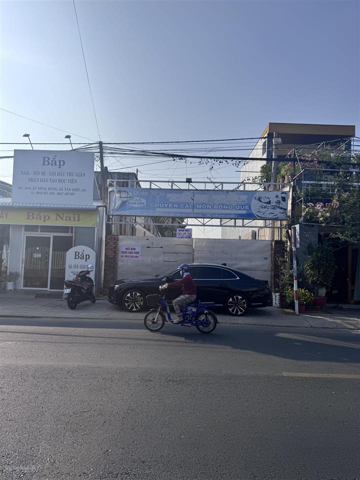 Đất ngay trung tâm mặt tiền thị trấn tân hiệp, diện tích lớn gần trường học phổ thông, gần chợ