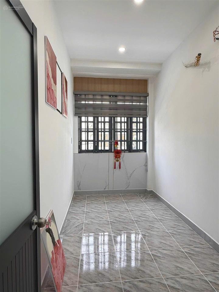 Nhà nở hậu tài lộc  mặt tiền đường nhựa thông  vừa ở vừa kinh doanh  ngay chợ gò vấp
