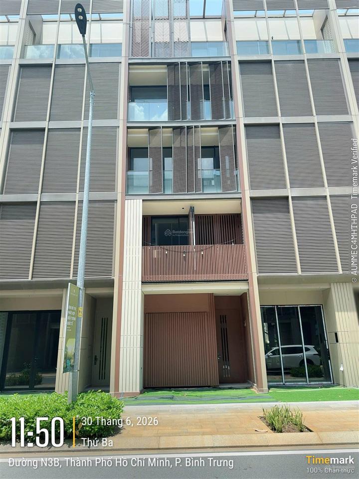 Cần tiền bán gấp nhà phố soho đã có sổ hồng giá 31,5 tỷ sang tên ngay
