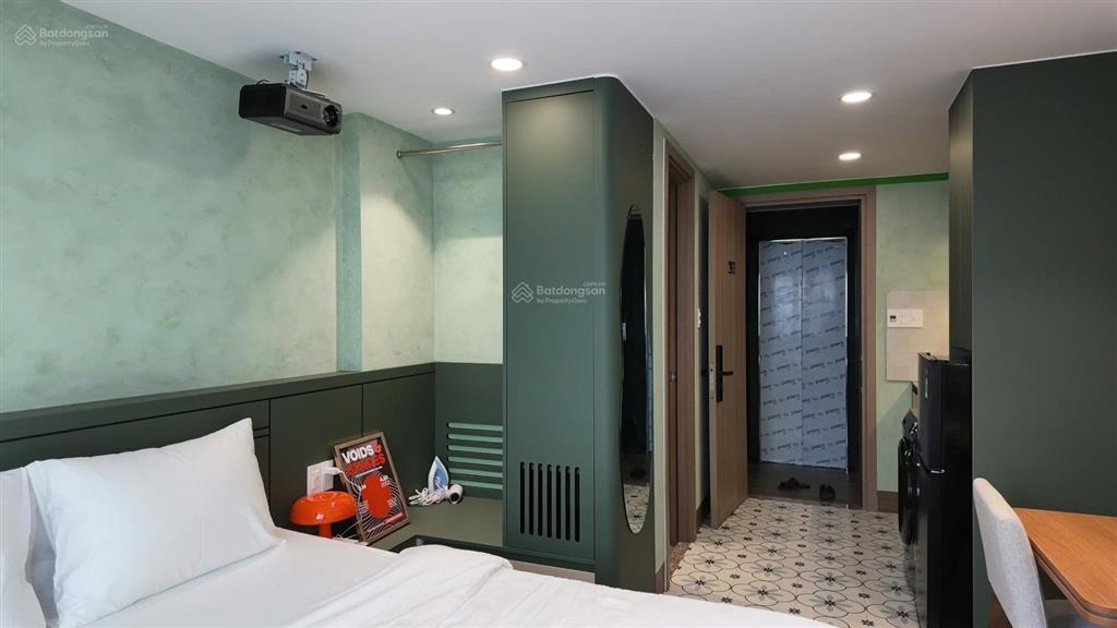 Căn hộ 1 phòng ngủ tách bếp full nội thất ngay vòng xoay công trường dân chủ, gần quận 3