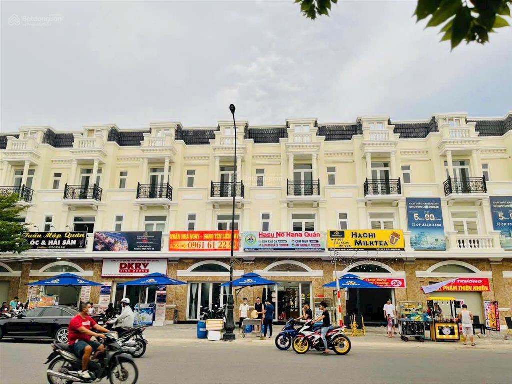 Chính chủ bán gấp căn góc nhà phố icon central ngay cổng chào ra vào chỉ 8,3 tỷ