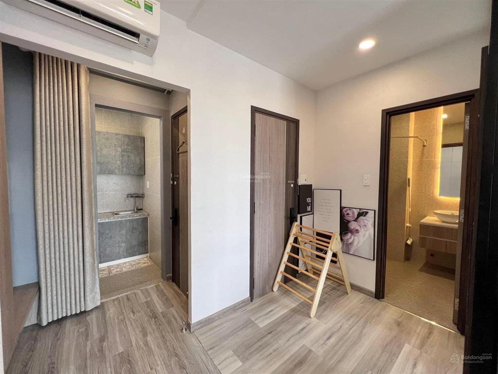 Đẳng cấp căn hộ 1 phòng ngủ ban công , nguyễn cửu vân , tiện đi các quận trung tâm