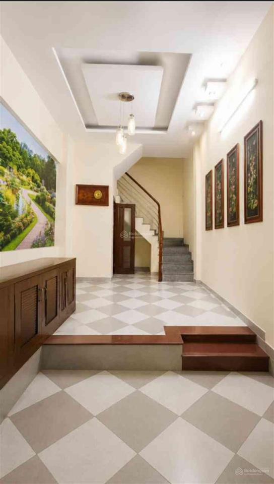 Bán nhà giáp nhất  hàng xóm royal city, view thoáng vĩnh viễn  30m2  nhỉnh 7.5 tỷ