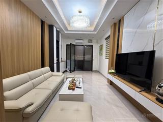 Nhà đẹp  vị trí đẹp  nằm ngay trung tâm đống đa  thang máy