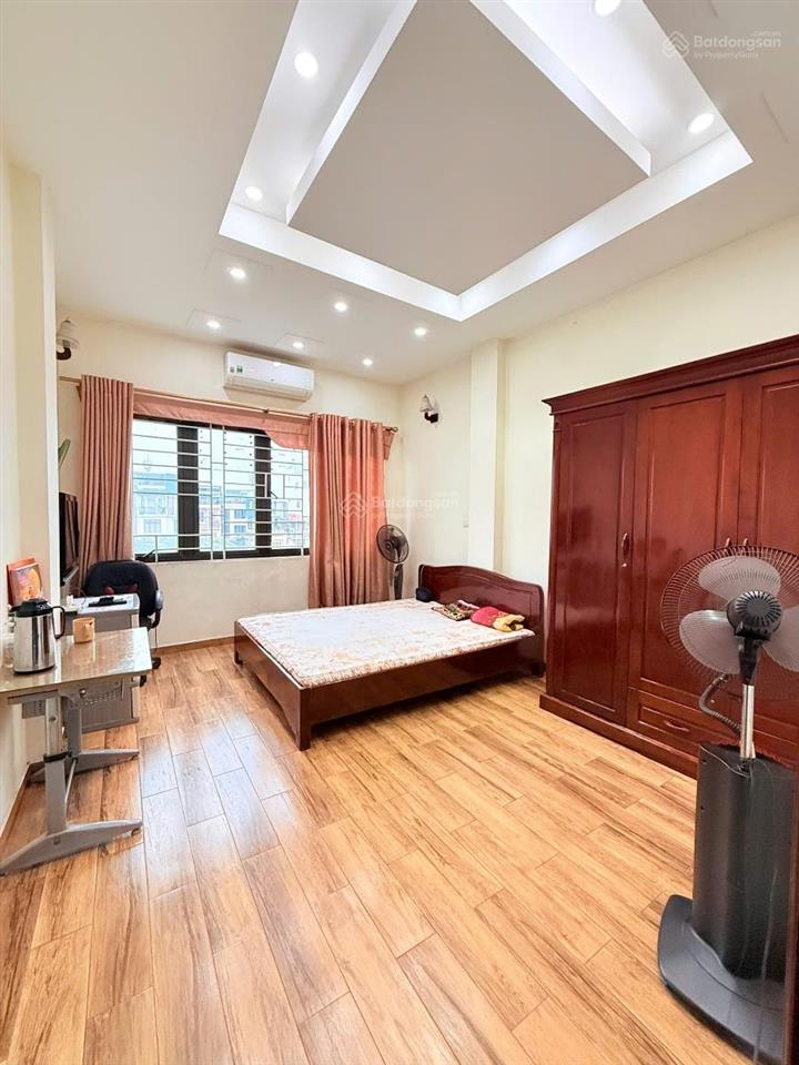Gấp! bán nhà hoàng quốc việt, ô tô tránh, ngõ thông kinh doanh, phân lô, ô chờ thang máy, 55m2 5t