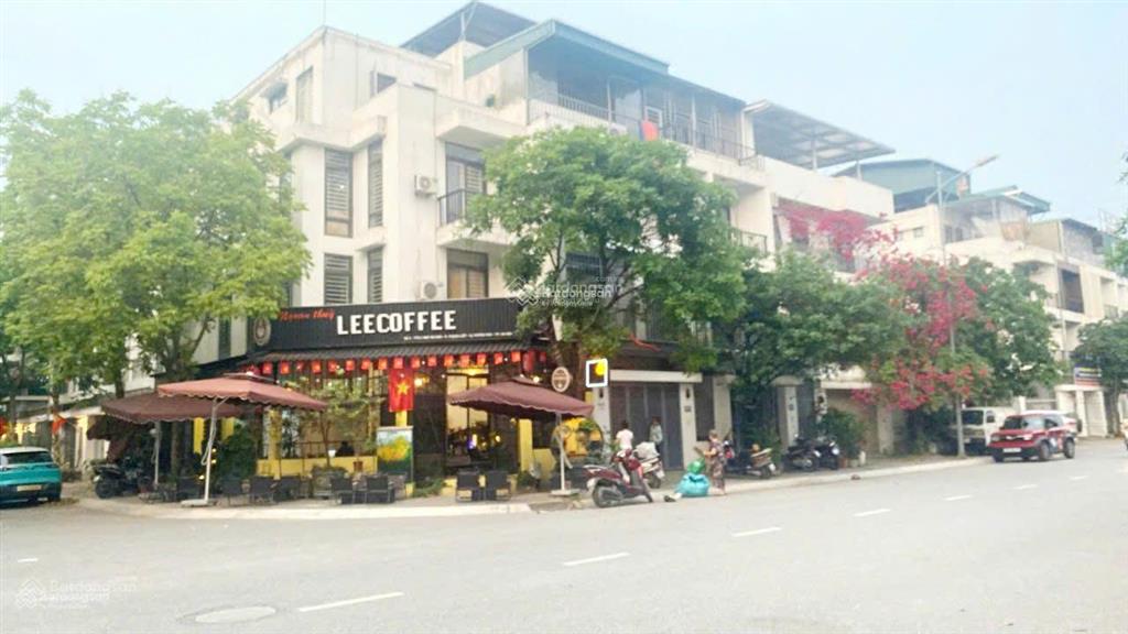 Bán nhà liền kề kđt ao sàocạnh louis hoàng mai, đường rộng vài làn ô tô tránh nhau,73m2 hơn 23 tỷ