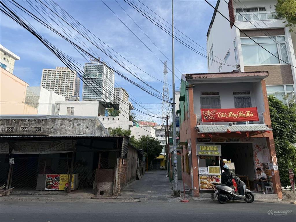 Đất hẻm đặng tất, bắc nha trang  đường oto rộng 4m cách biển 150m  61,2m2 giá 6,1 tỷ