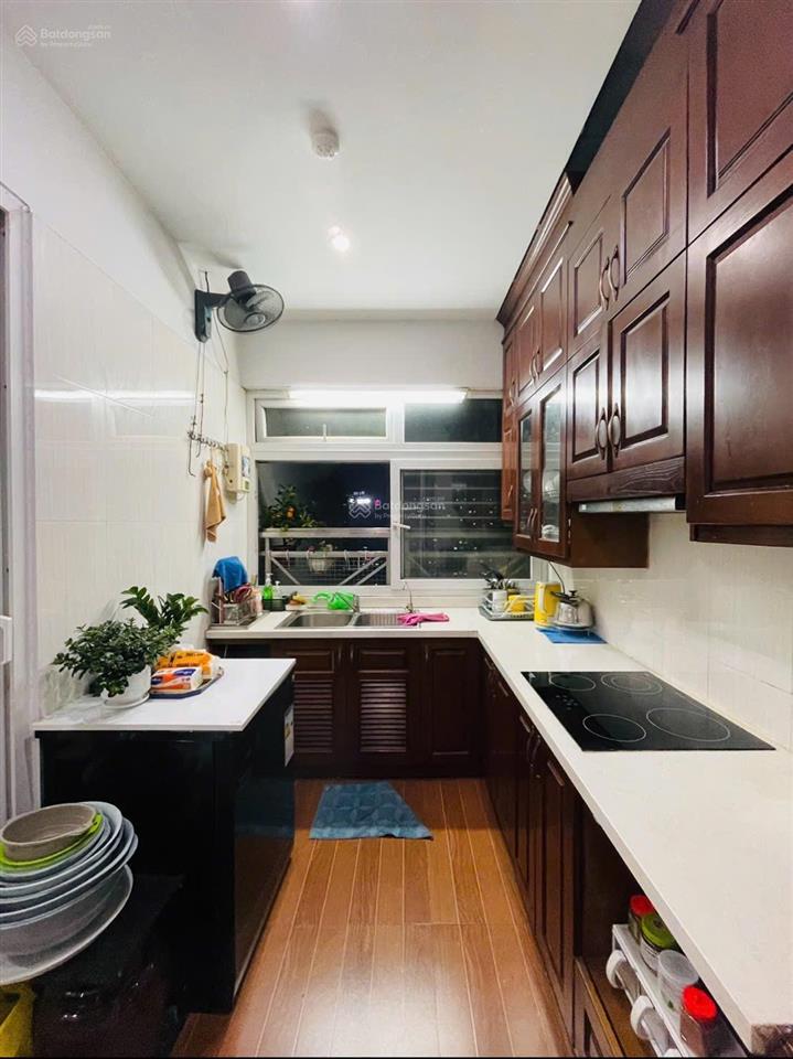 Chính chủ cần bán căn hộ 162m2  toà 25t2 n05, hoàng đạo thúy, trung hoà, cầu giấy.