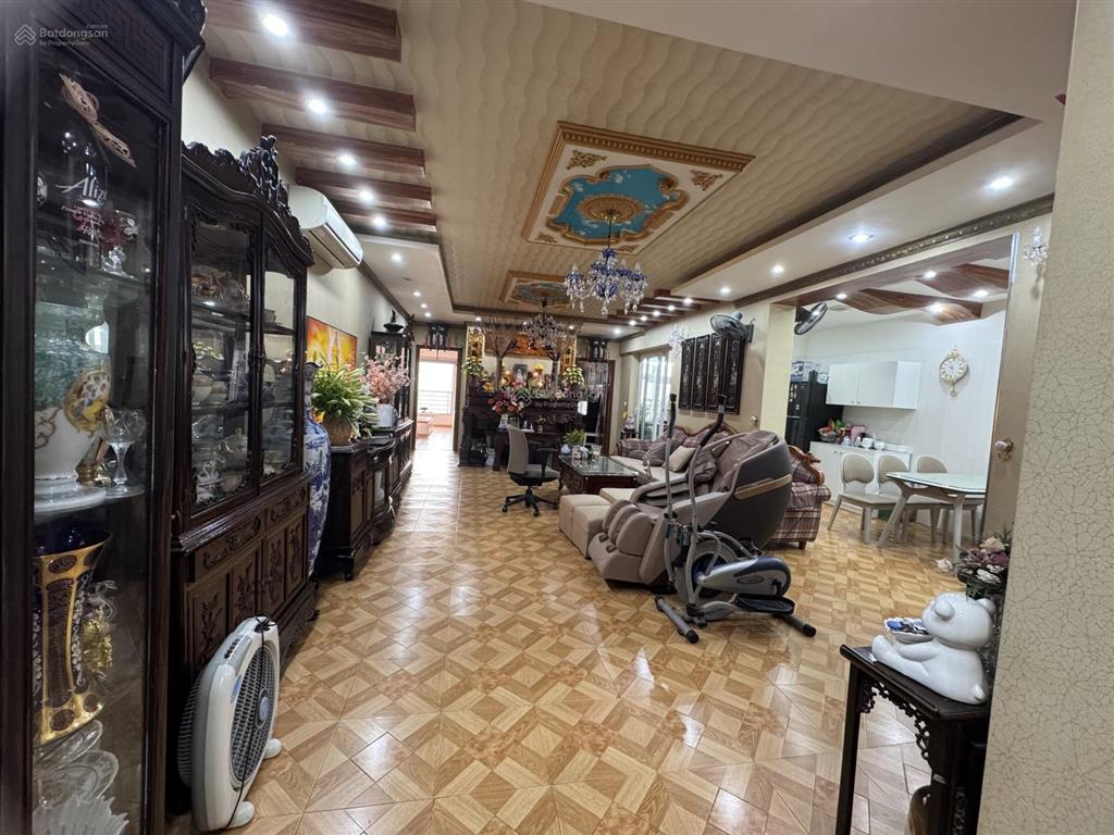 Chính chủ cần bán căn hộ 162m2  toà 25t2 n05, hoàng đạo thúy, trung hoà, cầu giấy.