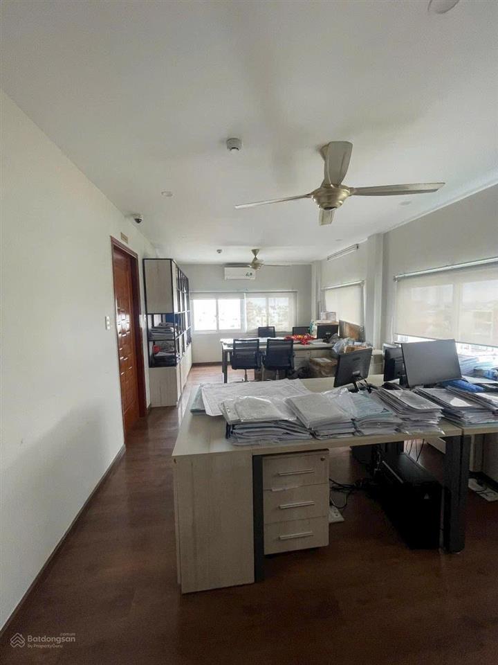 Tòa nhà 7 tầng, 170m2, ngang 8m, mặt tiền trung mỹ tây, dòng tiền 1,3 tỷ/năm, ngay làng đại học