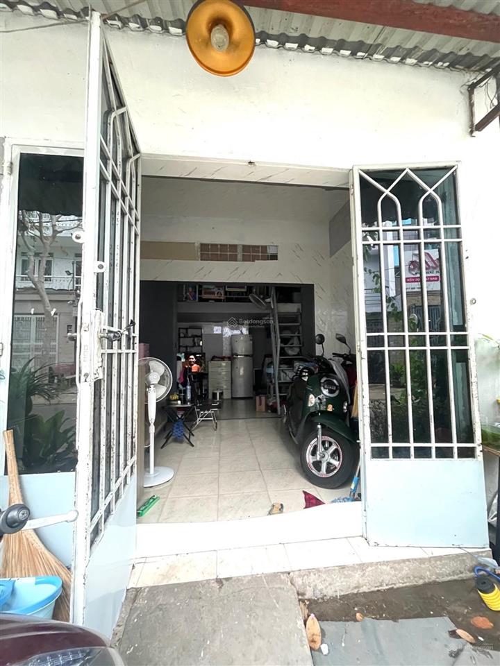 Bán nhà 100m2, ngang 5m, đường 10m có lề, khu phân lô 10ha, ngay ga metro số 2, sát trường chinh