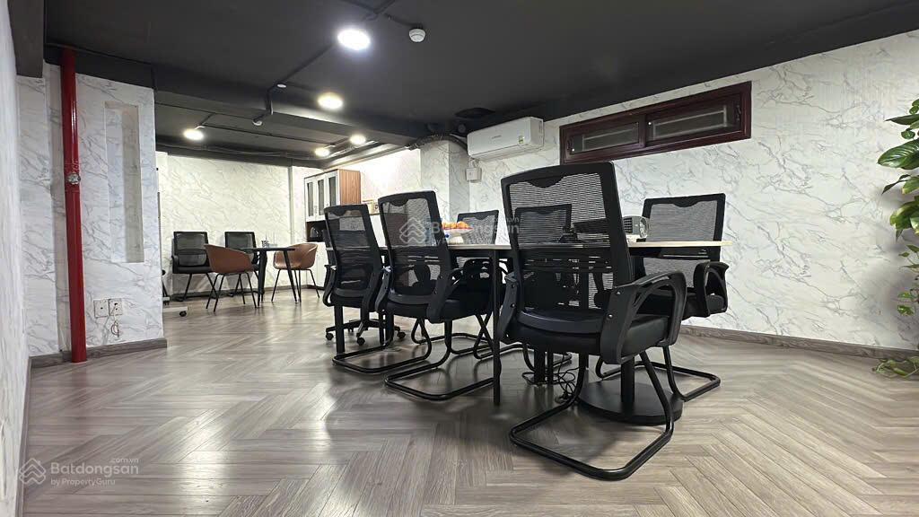 Lê văn sỹ q3  hẻm xe hơi  ngang khủng 8.5m  dtsd hơn 600m2  3tầng  sổ vuông a4  sân để xe hơi