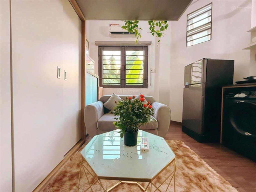 8. x tỷ  cozy residence đoàn thị điểm  10' tới sân bay  xe hơi đỗ cổng  3.5x13.5m  4 tầng btct