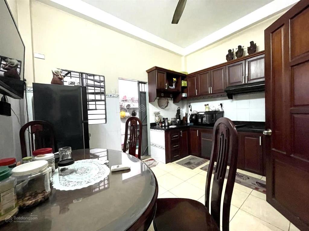 Bán nhà phạm văn chiêu, 60m2, nhỉnh 6tỷ, 3 tầng 4 phòng ngủ, hẻm xe hơi thông