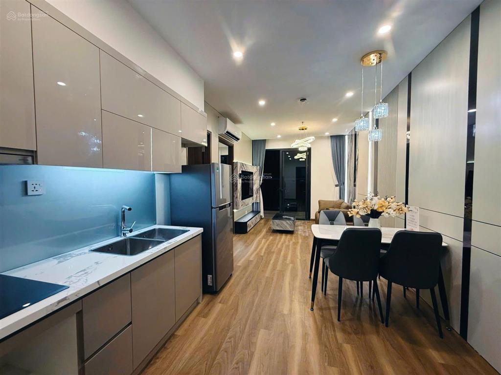 Vừa làm nội thất full mới đẹp. chủ bán gấp vì không chịu nổi lãi ngân hàng, bán rẻ hơn tt 100tr