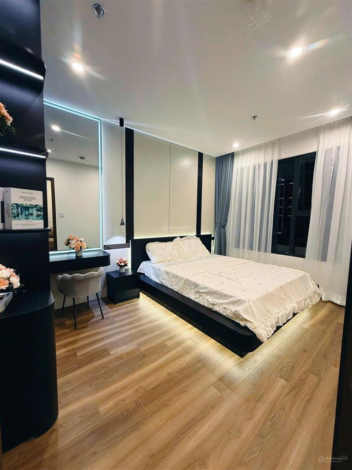 Vừa làm nội thất full mới đẹp. chủ bán gấp vì không chịu nổi lãi ngân hàng, bán rẻ hơn tt 100tr