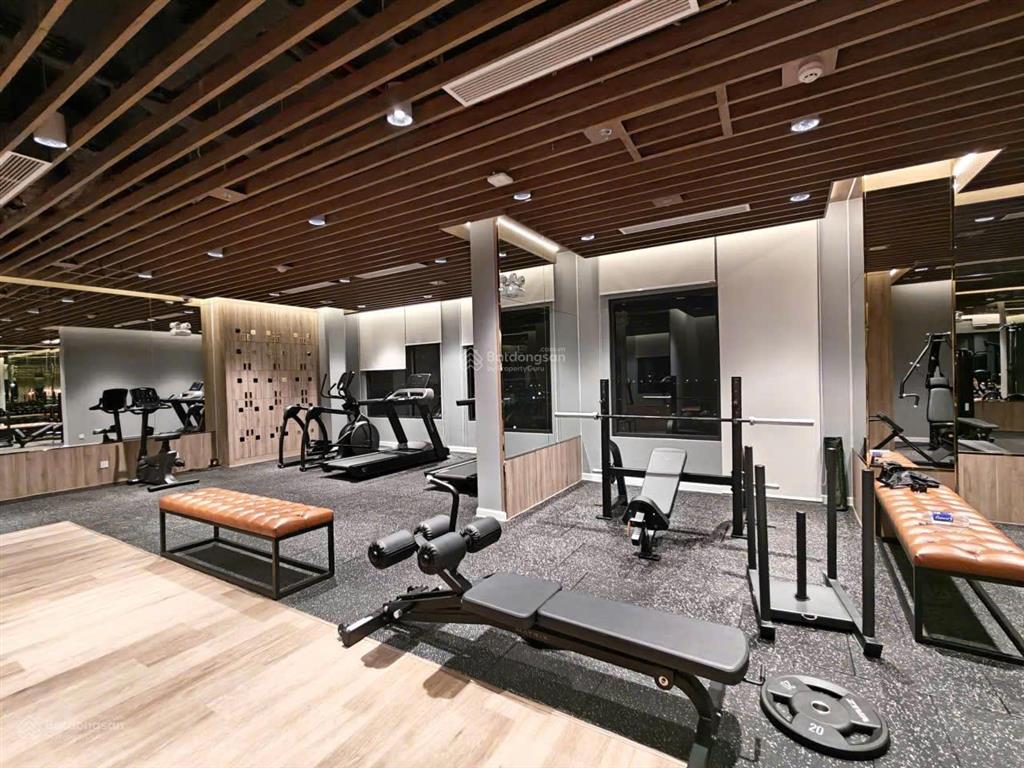 Vừa làm nội thất full mới đẹp. chủ bán gấp vì không chịu nổi lãi ngân hàng, bán rẻ hơn tt 100tr