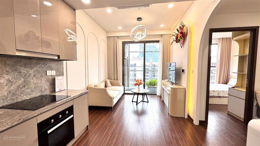 Căn 1n + masteri view vip, nội thất đẹp. chủ cần bán gấp giao dịch trong tuần, giá nào cũng bán