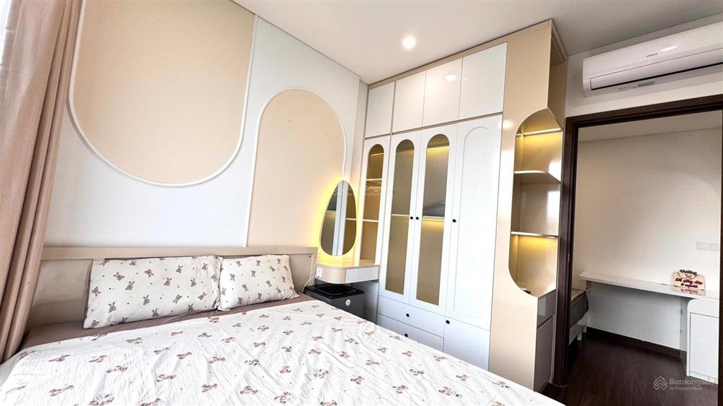 Căn 1n + masteri view vip, nội thất đẹp. chủ cần bán gấp giao dịch trong tuần, giá nào cũng bán