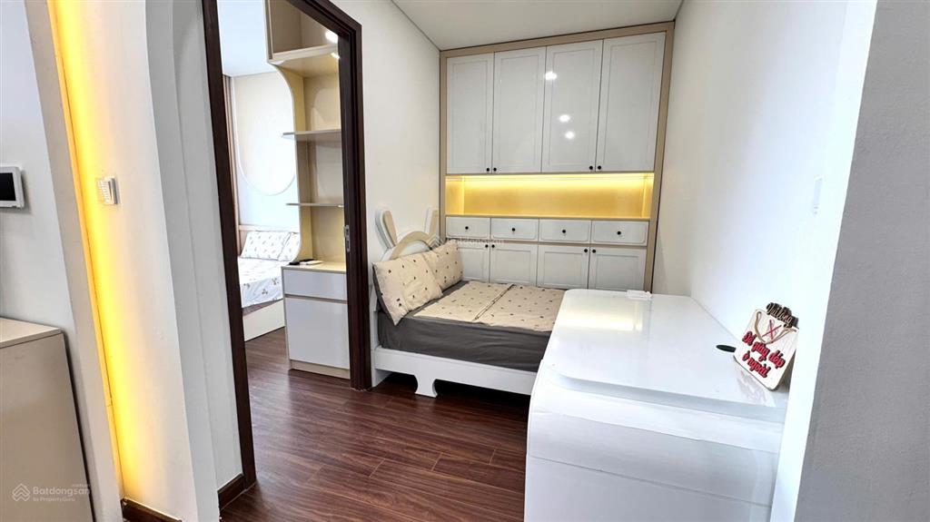 Căn 1n + masteri view vip, nội thất đẹp. chủ cần bán gấp giao dịch trong tuần, giá nào cũng bán