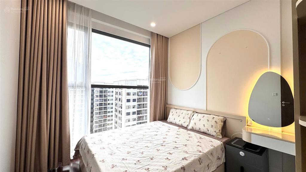 Căn 1n + masteri view vip, nội thất đẹp. chủ cần bán gấp giao dịch trong tuần, giá nào cũng bán