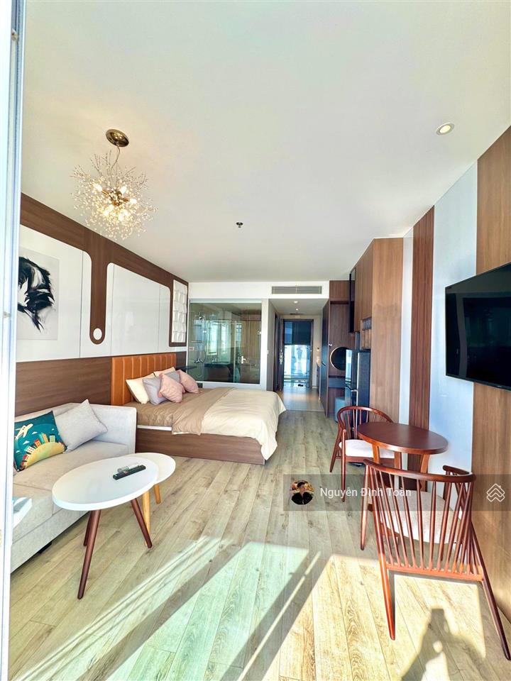 Bán căn panorama view phố nội thất mới và hiện đại