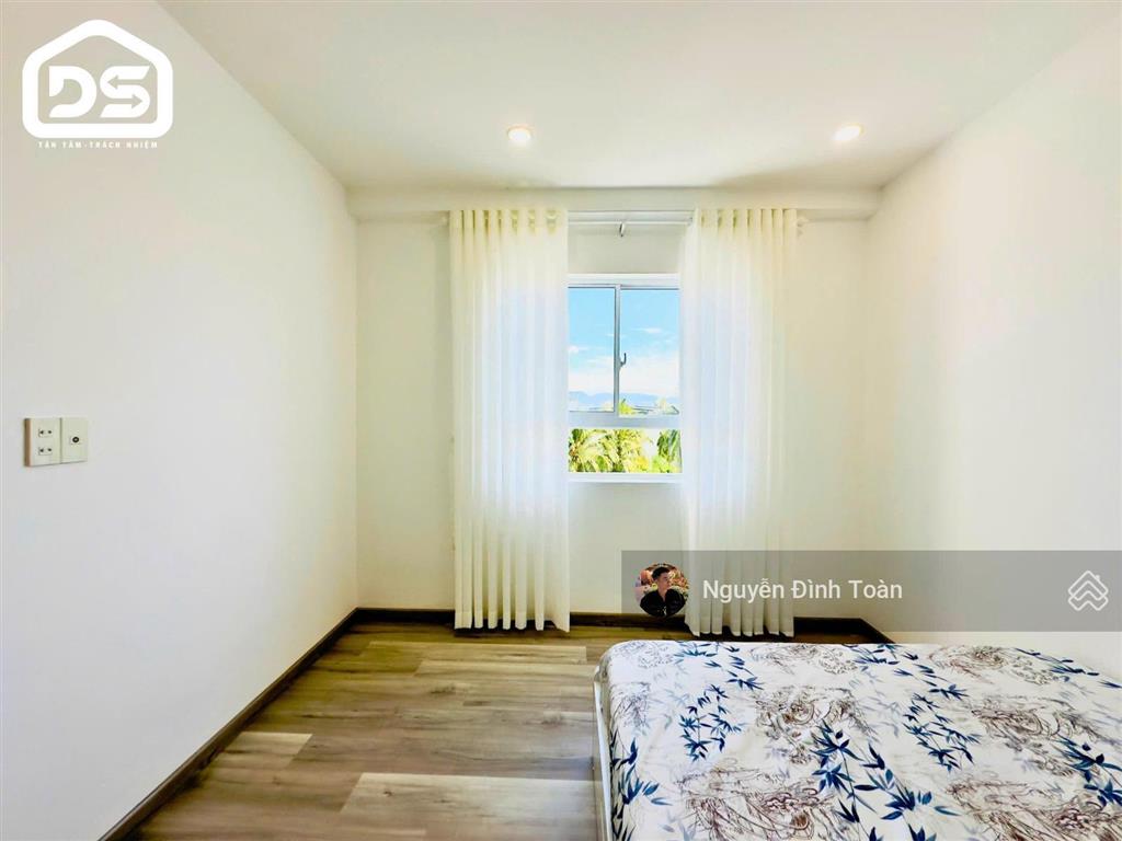 Cần bán nhanh căn góc siêu đẹp, giá bán nổi bật hiện tại, để lại nội thất có sẵn hđ thuê