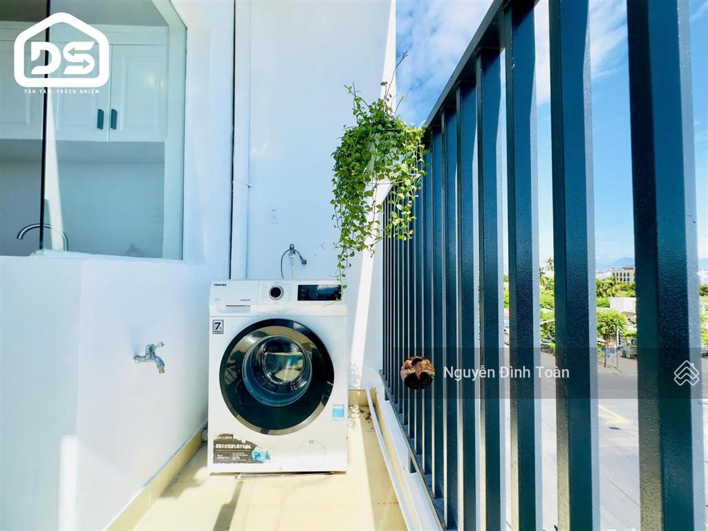 Cần bán nhanh căn góc siêu đẹp, giá bán nổi bật hiện tại, để lại nội thất có sẵn hđ thuê